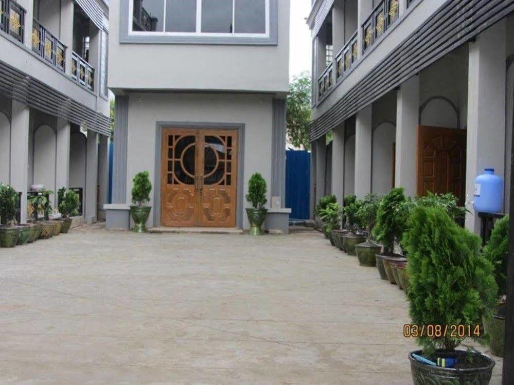Inlay Palace Hotel Nyaung Shwe Eksteriør billede