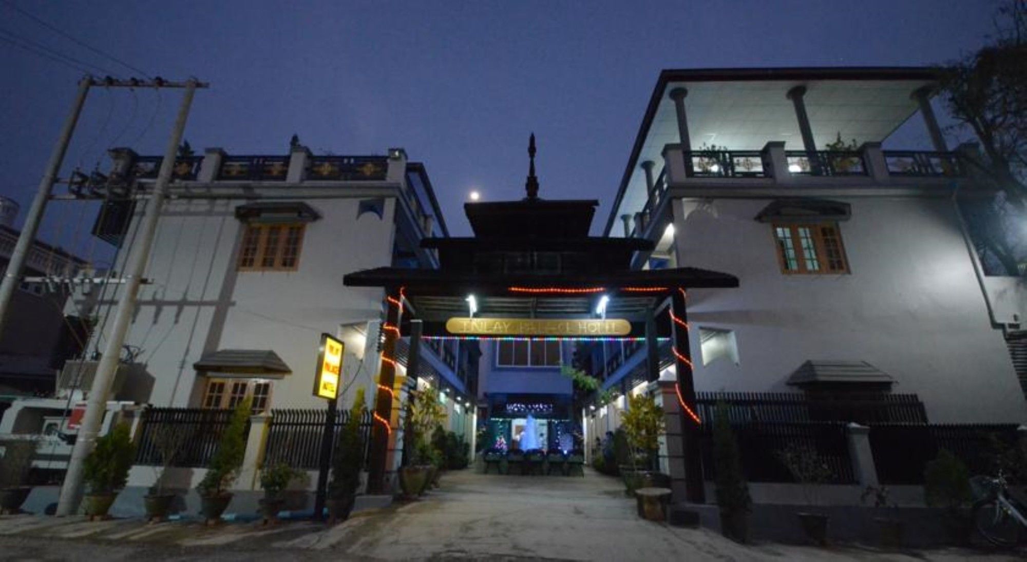 Inlay Palace Hotel Nyaung Shwe Eksteriør billede